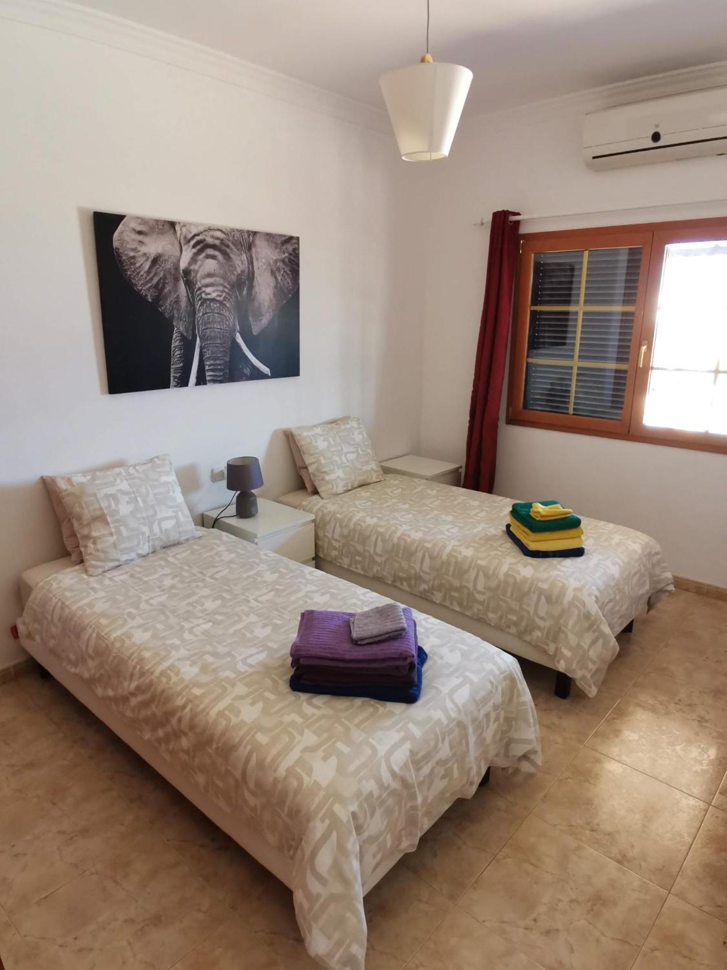 Villa Juanita, Puerto Del Carmen, Lanzarote Tias Luaran gambar